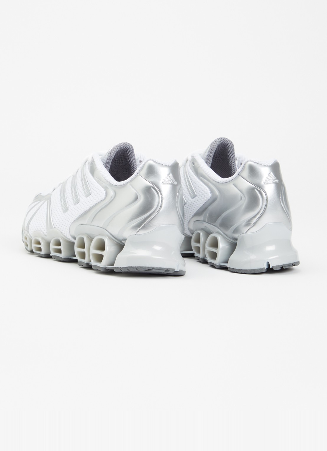 Adidas Mega Ghostride sneaker van mesh met metallic finish - achterkant 4 zilver