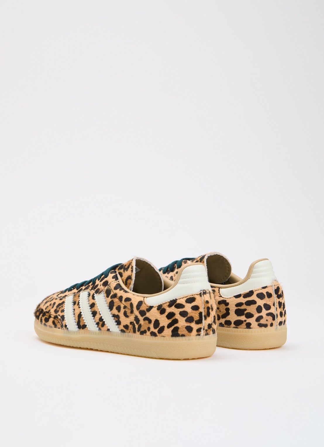Adidas Samba OG sneaker van suède met leren details  - achterkant 5 bruin