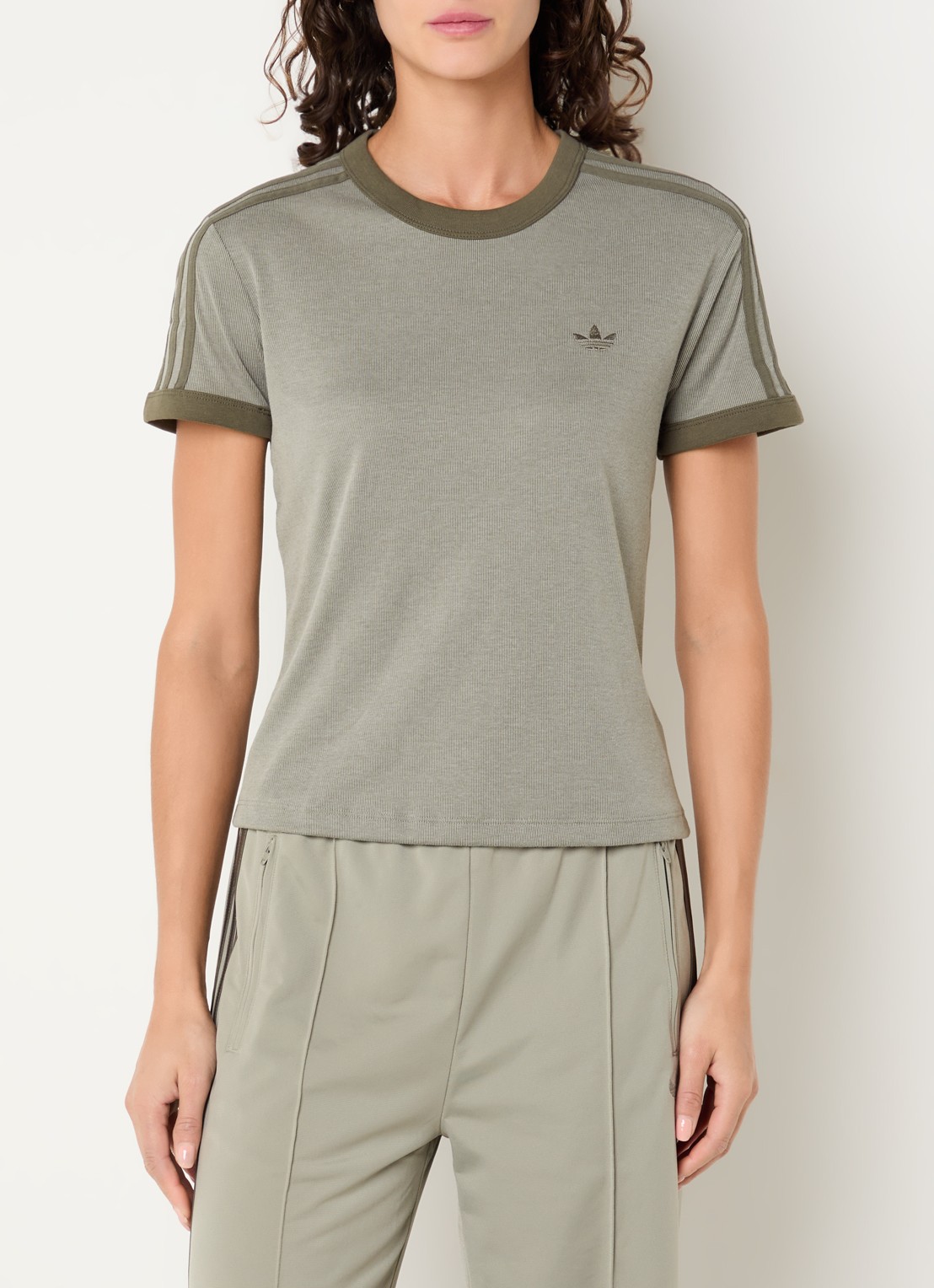 adidas T-shirt met logo - detail lindegroen