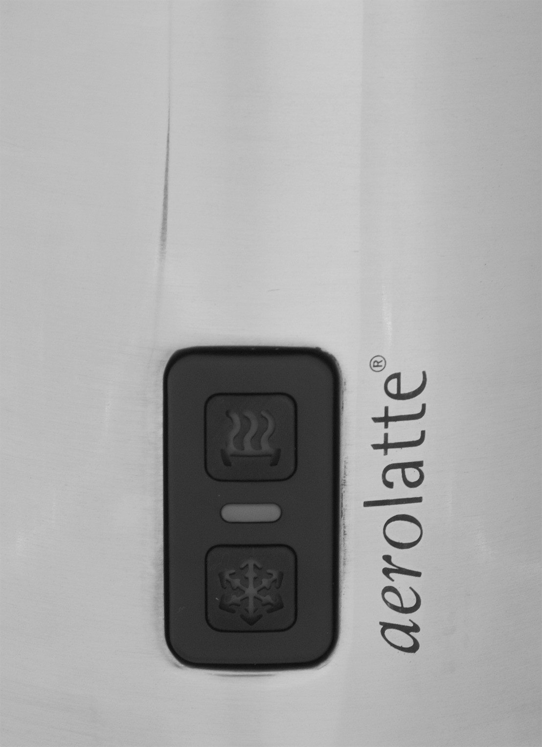 Aerolatte Grande melkopschuimer 300 ml - detail roestvrijstaal