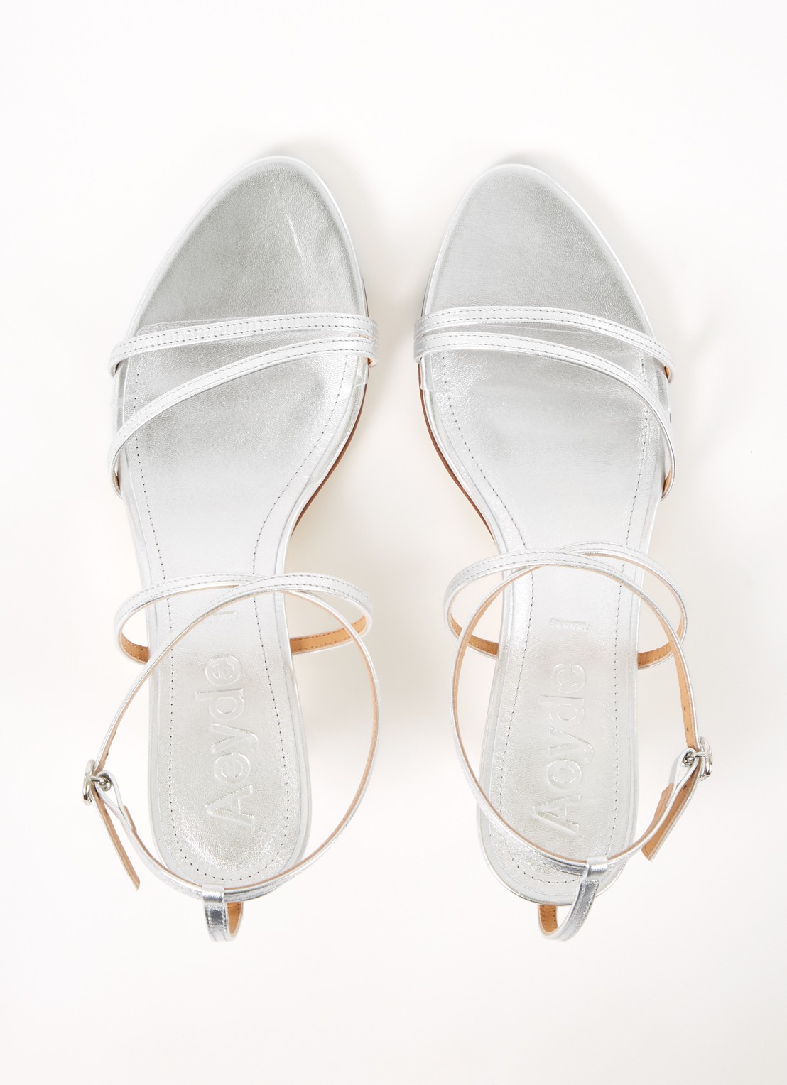 Aeyde Maeva sandalette van leer met metallic finish - detail 3 zilver