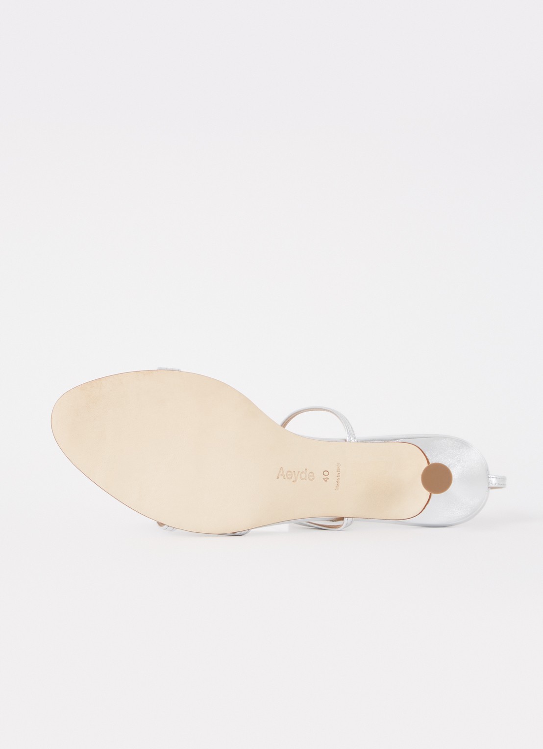 Aeyde Maeva sandalette van leer met metallic finish - detail 4 zilver