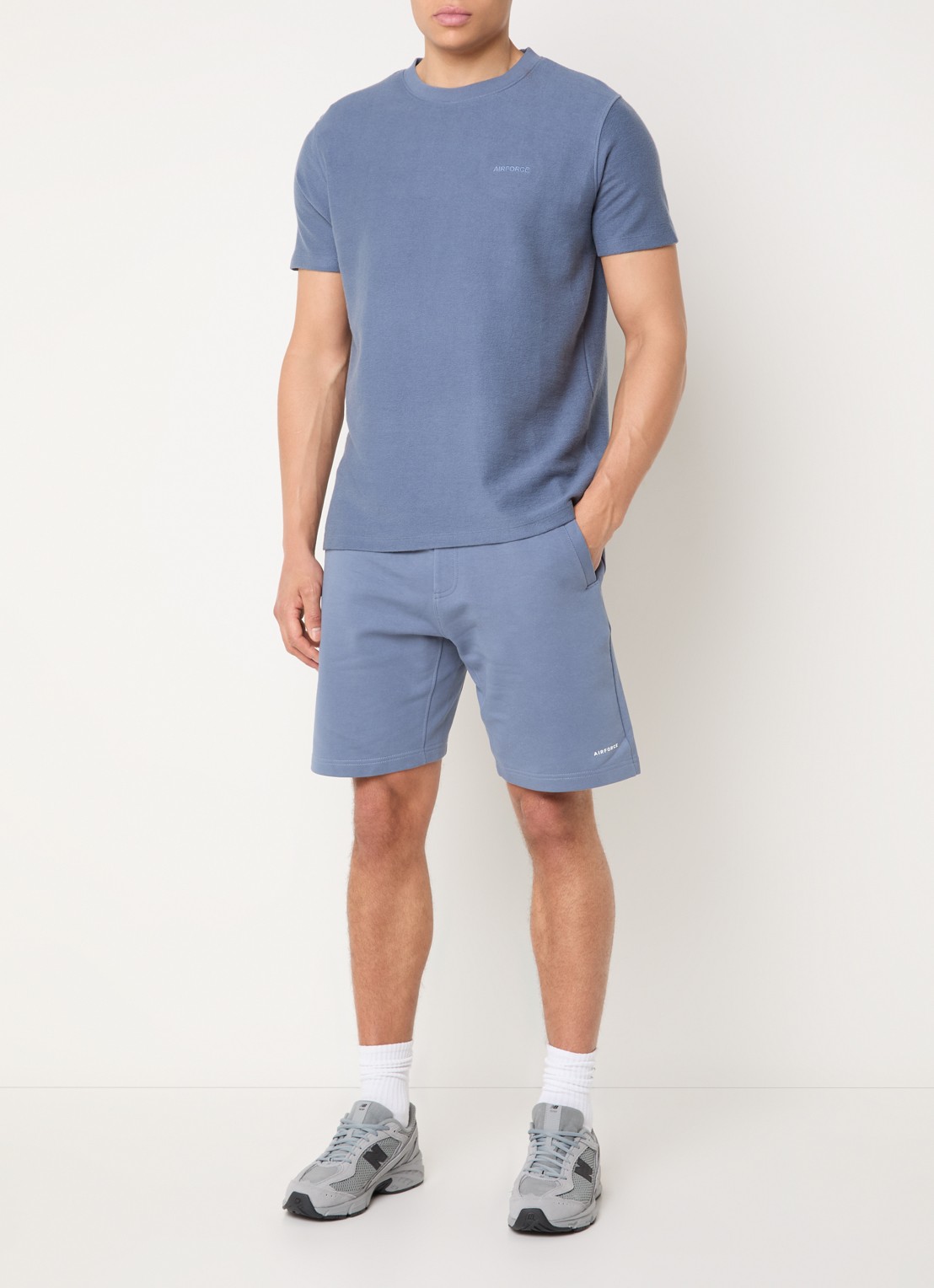 Airforce Straight fit korte joggingbroek met logo - voorkant 3 staalblauw