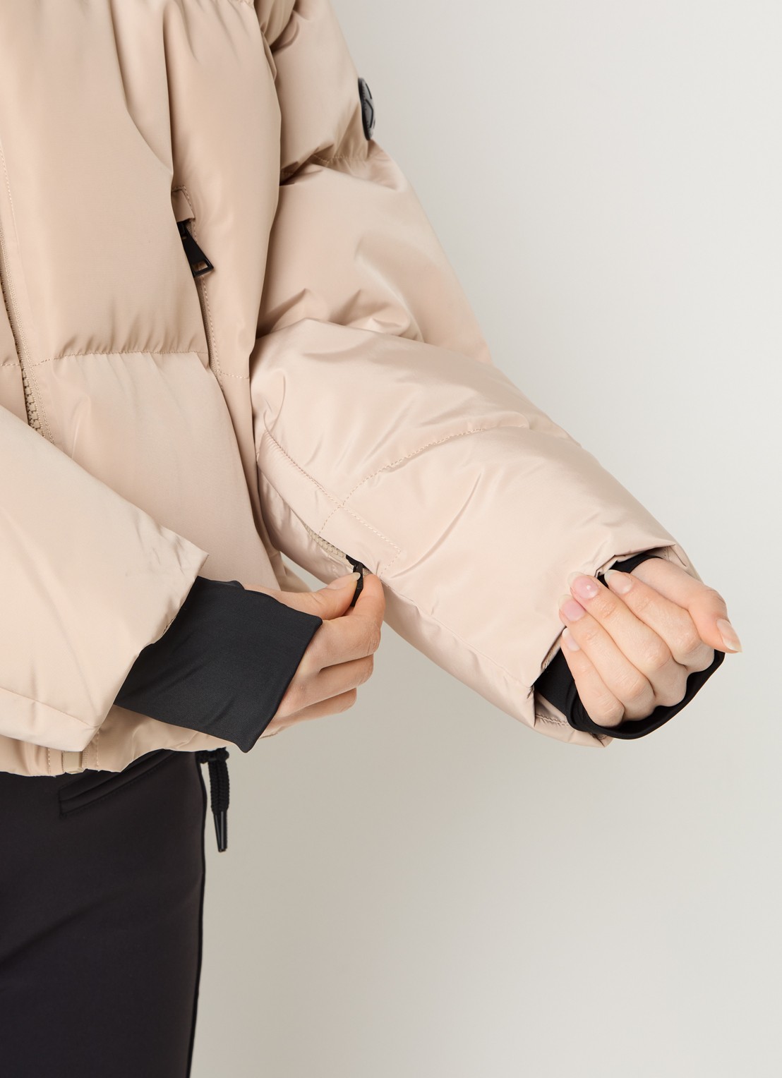 Airforce Sun Peaks ski-jas met afneembare capuchon en ritszakken - detail 2 beige