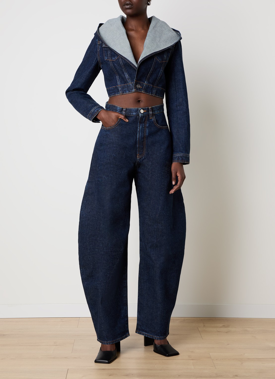 Alaïa High waist loose fit jeans met donkere wassing - voorkant 2 indigo