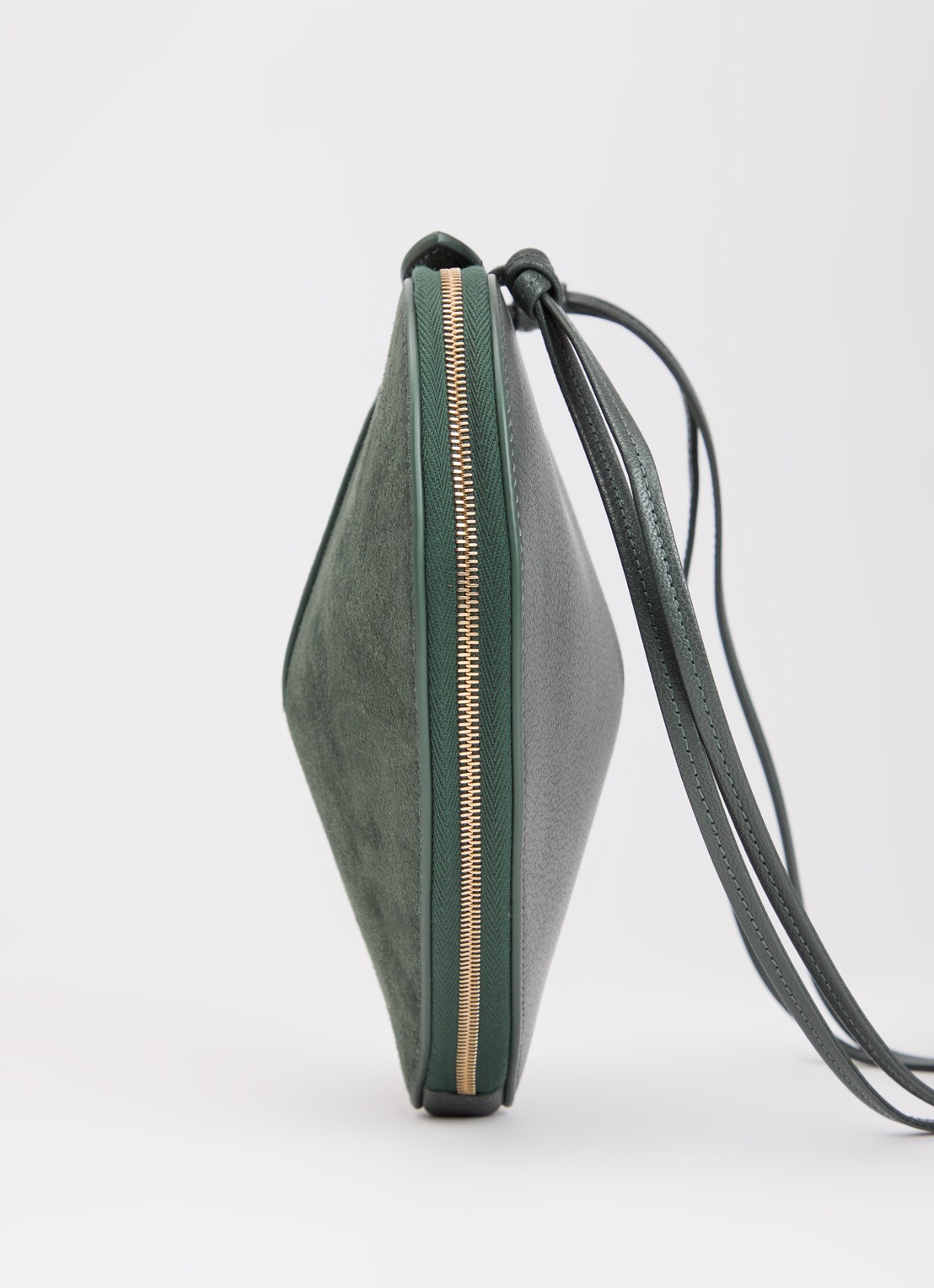 Alaïa Le Coeur crossbodytas van geitenleer met details van geitensuède - detail 2 donkergroen