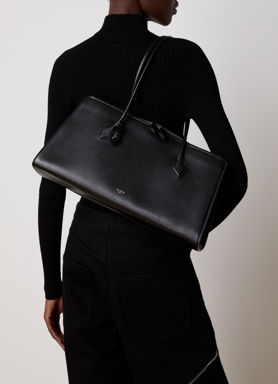 Alaïa Le Teckel shopper van kalfsleer - voorkant 6 zwart