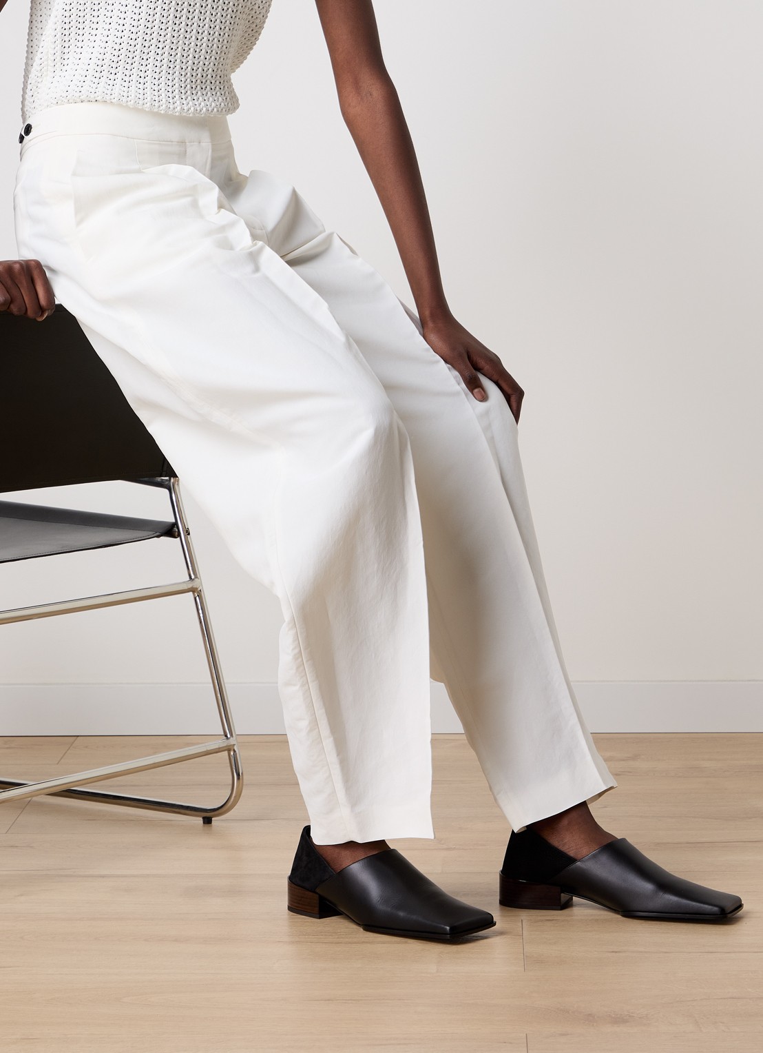 Alaïa Loafer van kalfsleer - voorkant 2 zwart