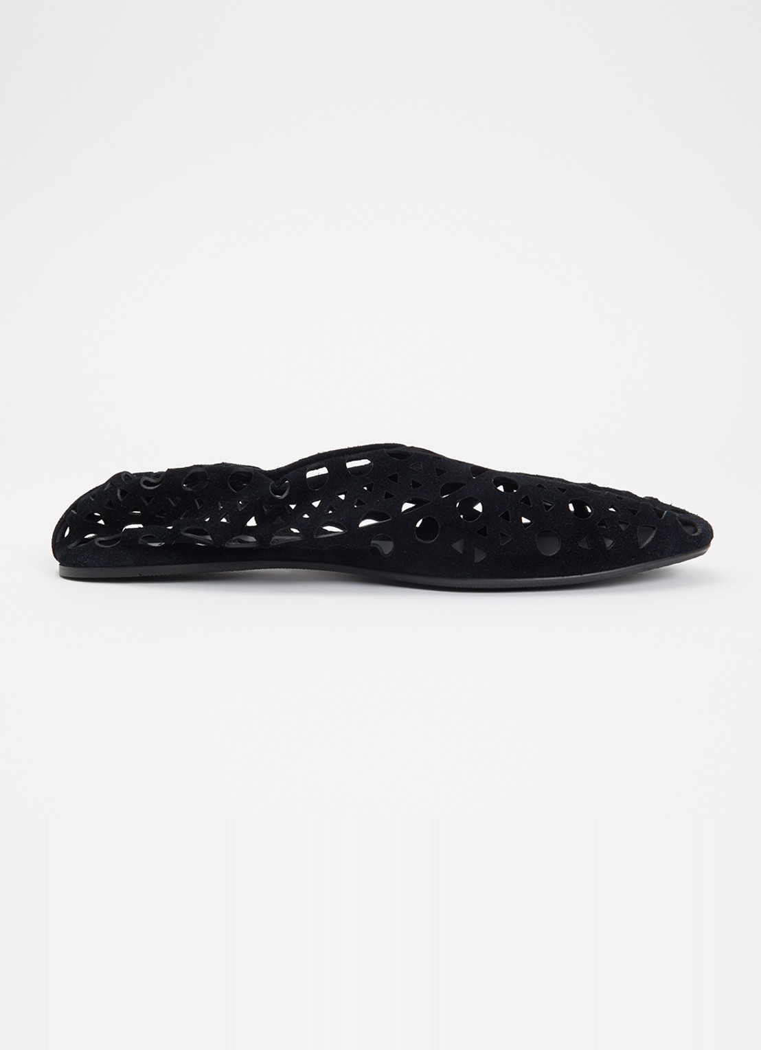 Alaïa Neo Vienne ballerina van lamssuède met cut-out detail - voorkant zwart