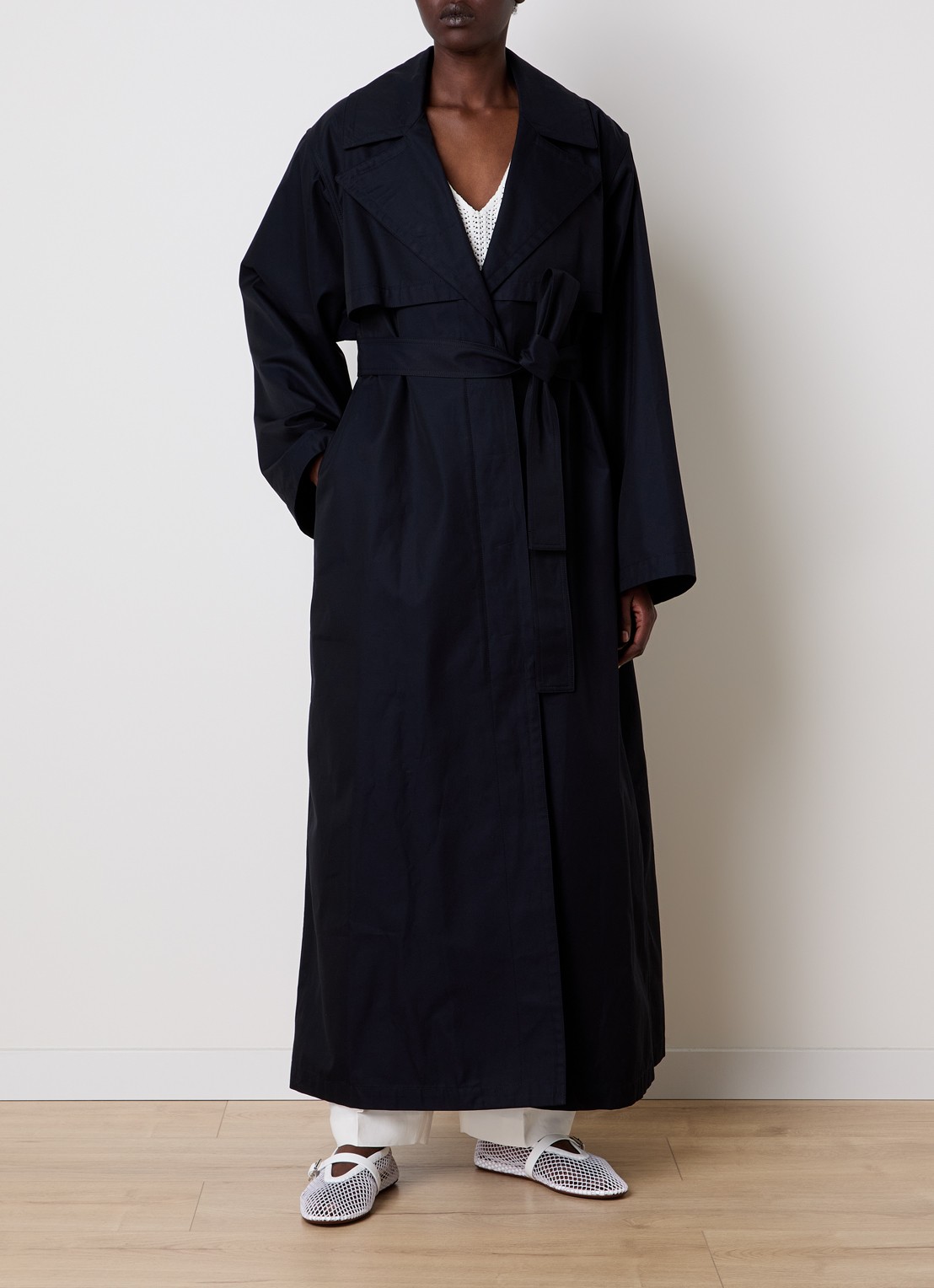 Alaïa Trenchcoat met strikceintuur - detail 4 donkerblauw