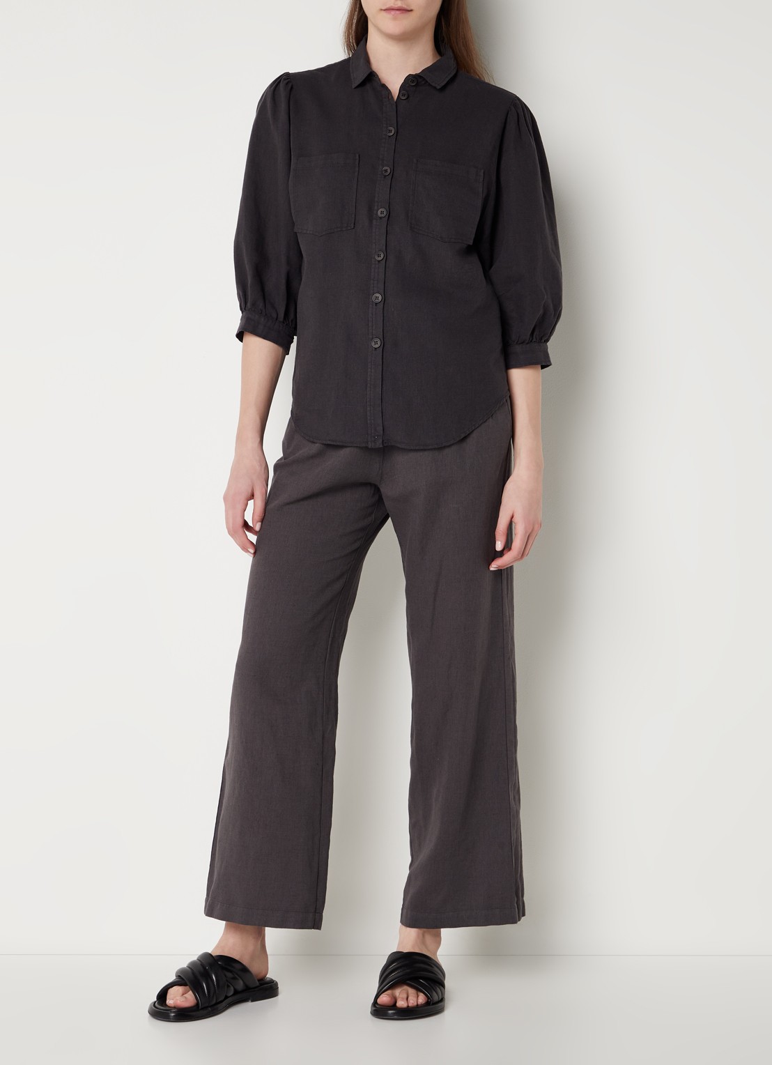 alchemist Dany blouse in linnenblend met borstzakken - voorkant 2 antraciet