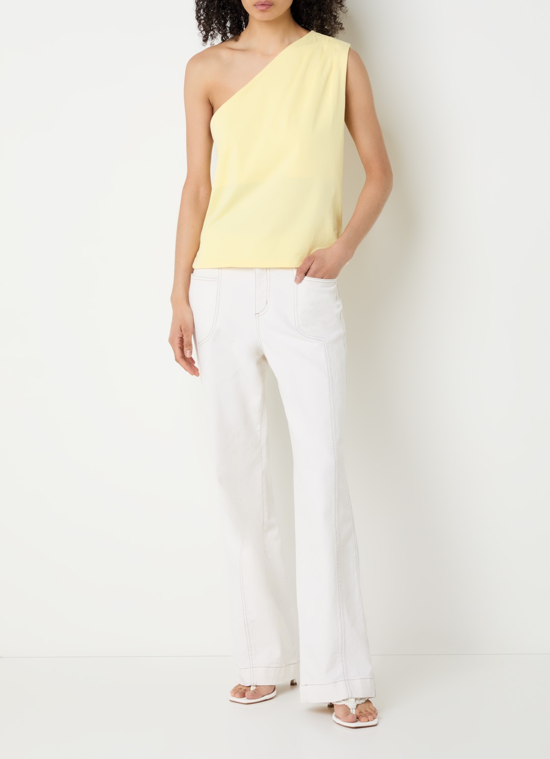 alchemist Levy one shoulder top - voorkant 4 geel