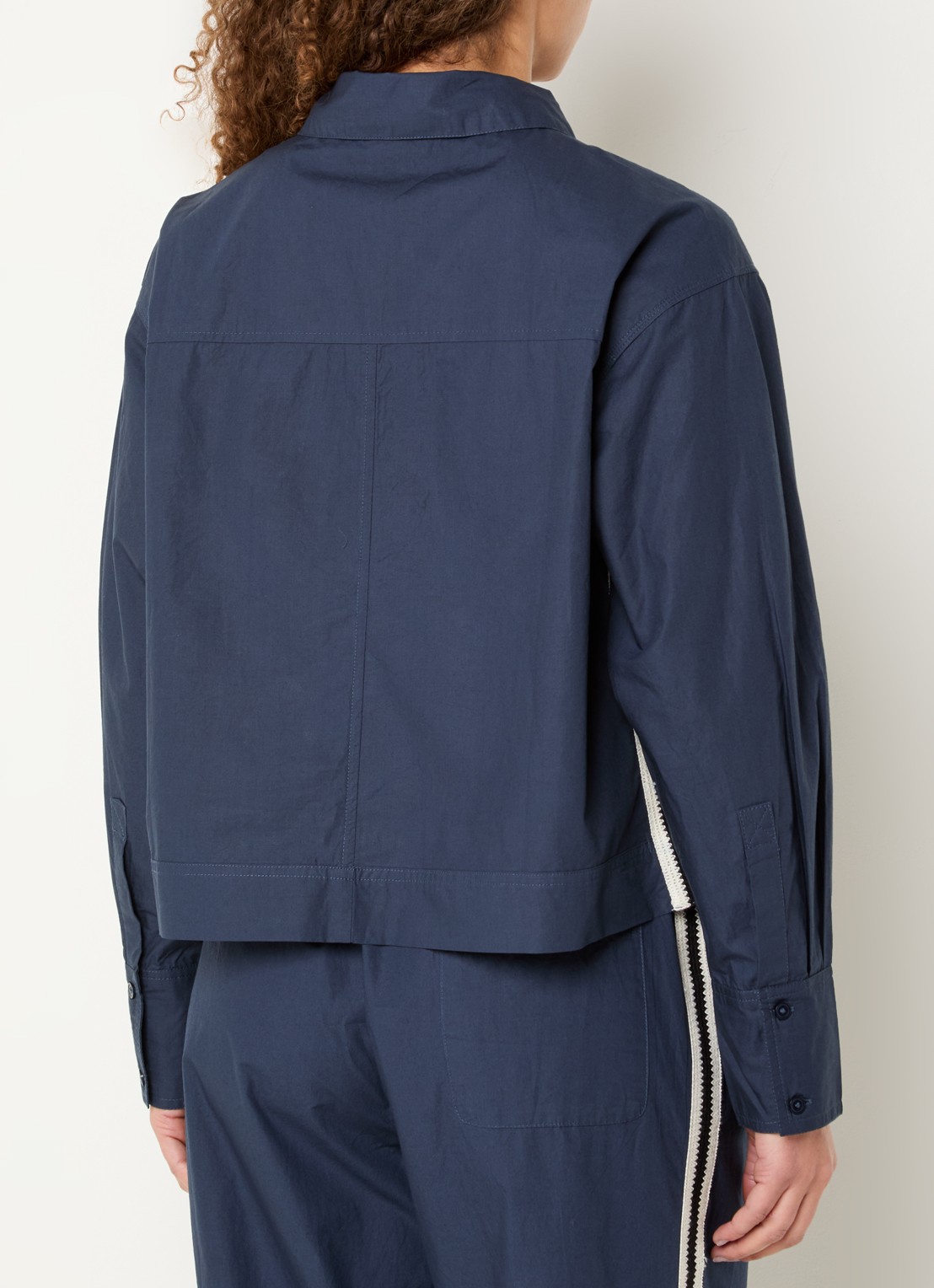alchemist Loes blouse met borstzakken - achterkant 3 donkerblauw