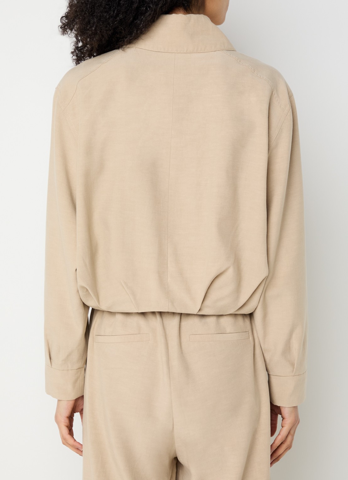 alchemist Luki cropped jack in linnenblend met steekzakken - achterkant beige