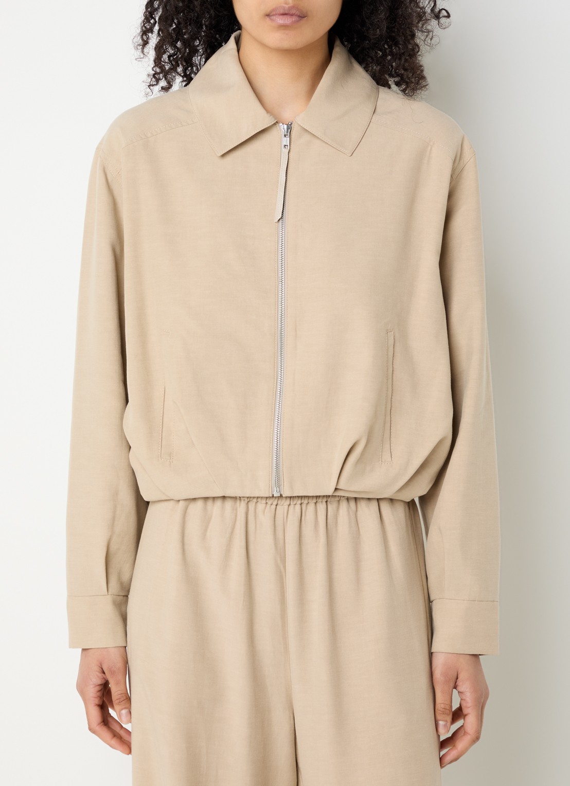 alchemist Luki cropped jack in linnenblend met steekzakken - detail 4 beige