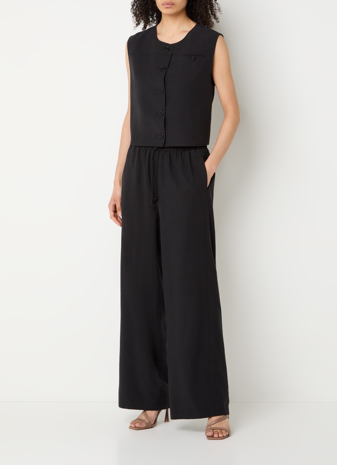 alchemist Sammy mid waist loose fit pantalon in linnenblend met steekzakken - voorkant 2 zwart