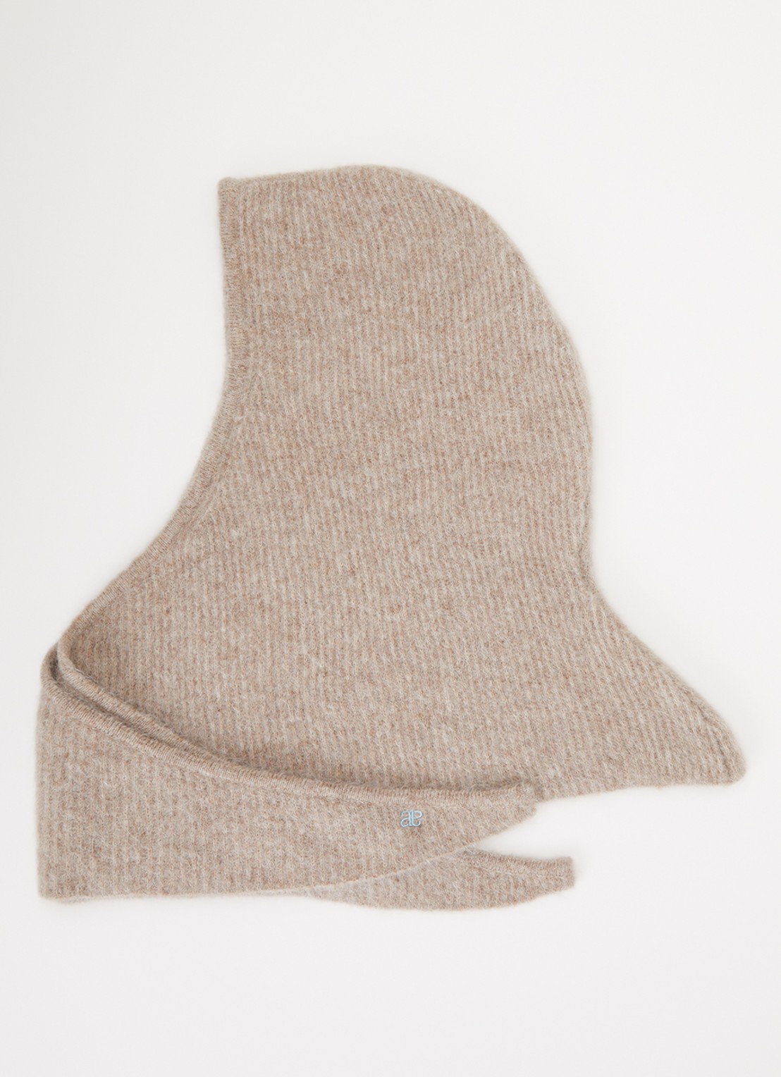 alchemist Sjaal met capuchon - voorkant beige