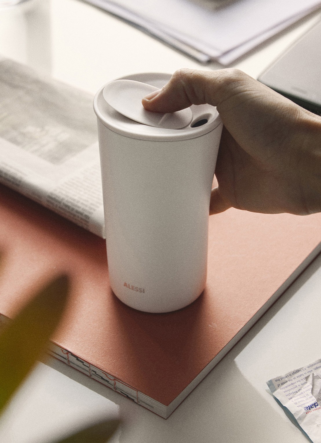 Alessi Buri thermosbeker 33 cl - voorkant 4 creme