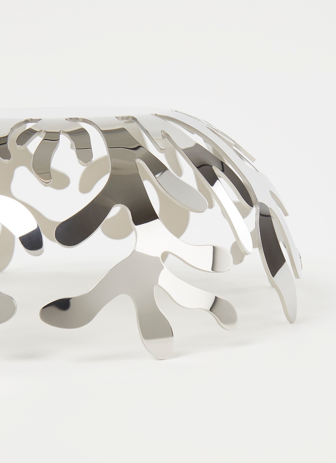 Alessi Mediterraneo fruitschaal 21 cm - detail 3 zilver