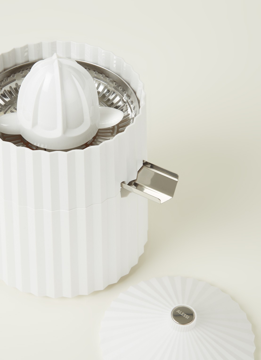 Alessi Plissé elektrische citruspers MDL07W - detail 3 wit