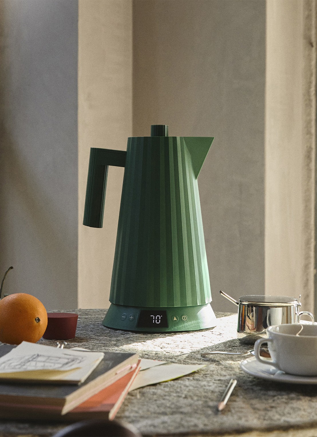 Alessi Plissé Waterkoker 1,7 liter MDL21 GR - detail 6 donkergroen