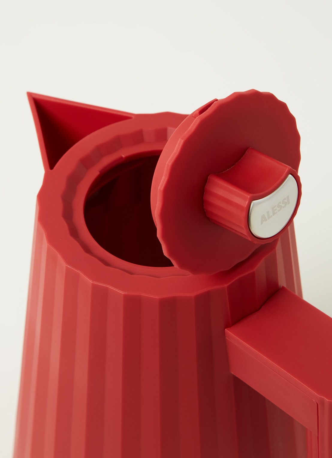 Alessi Plissé waterkoker 1 liter - detail steenrood