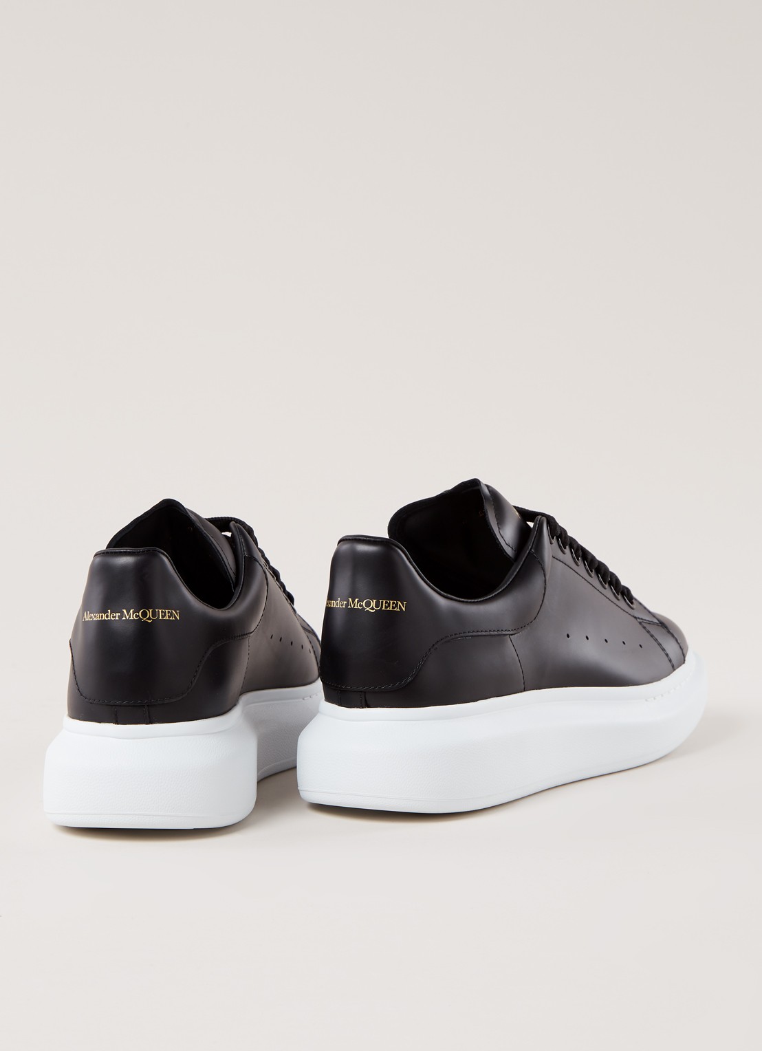 Alexander McQueen Oversized sneaker van kalfsleer - detail 3 zwart