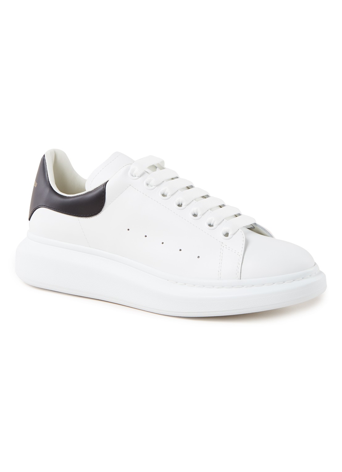 Alexander McQueen Oversized sneaker van kalfsleer - voorkant wit