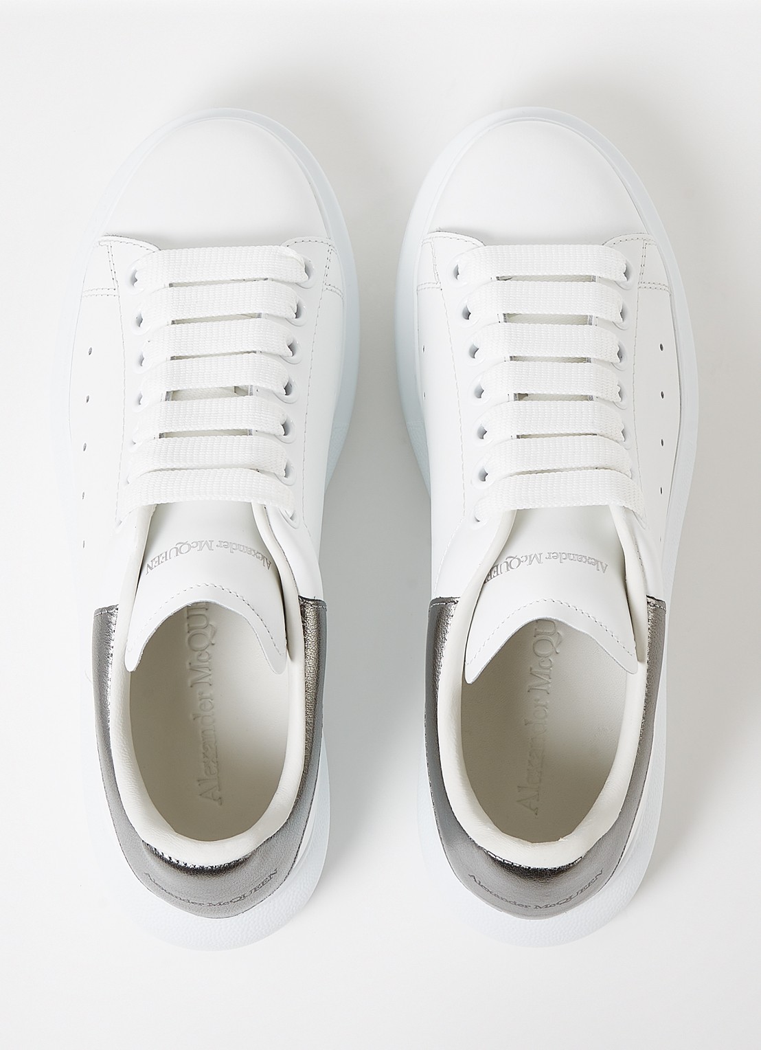 Alexander McQueen Oversized sneaker van kalfsleer - detail 3 wit