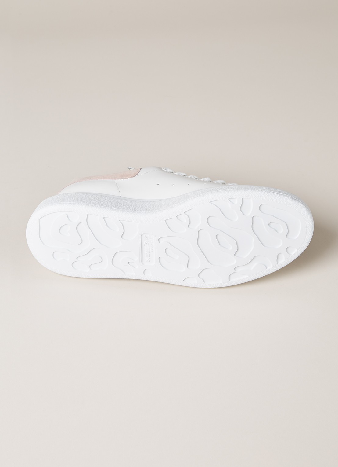 Alexander McQueen Oversized sneaker van kalfsleer - detail 5 wit