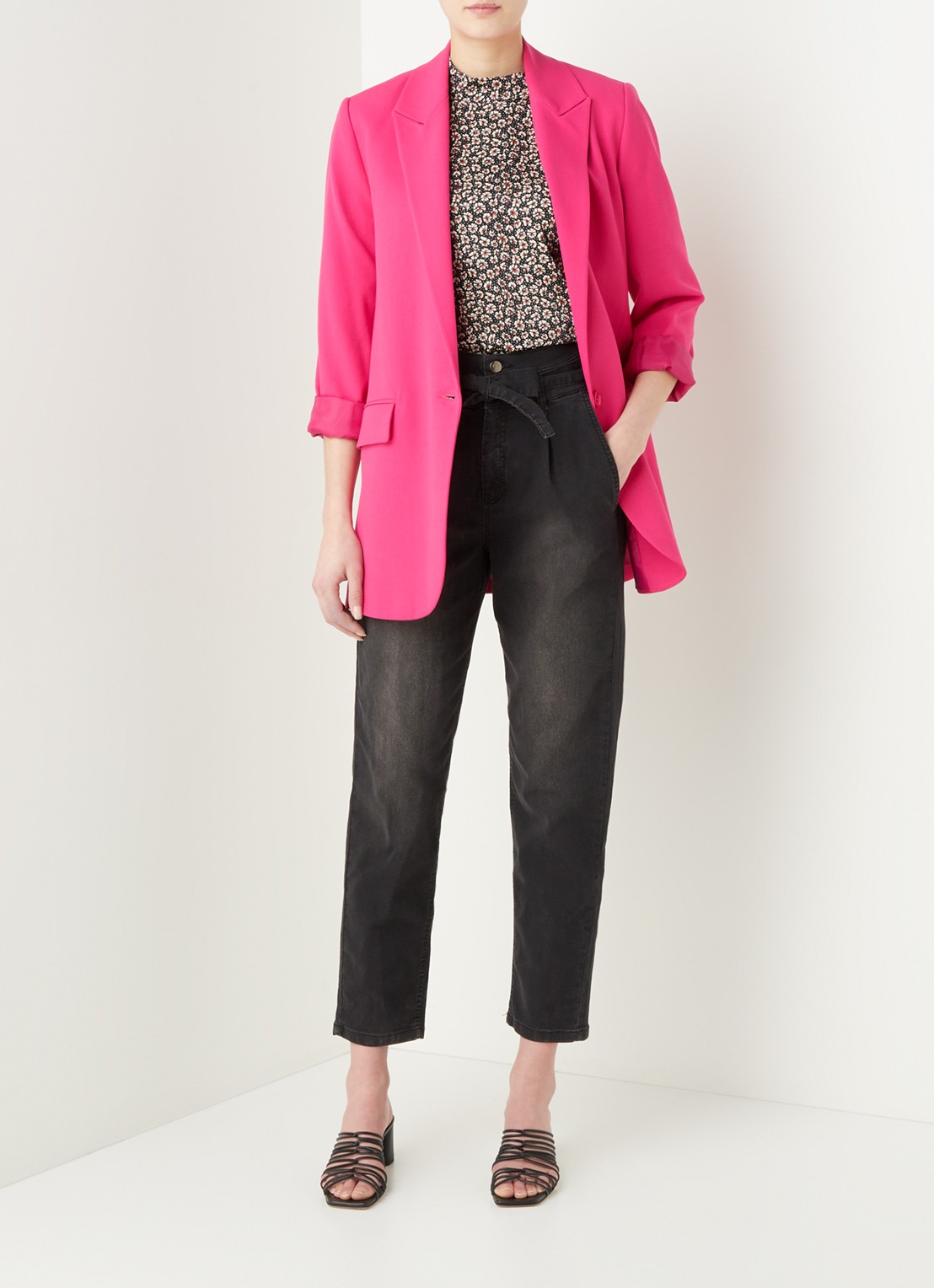 Alix The Label Longline blazer met klepzakken - voorkant 4 roze