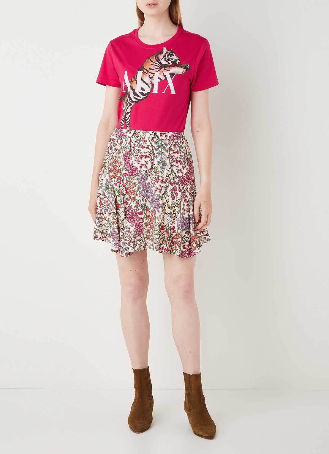 Alix The Label T-shirt met logoprint - voorkant 4 donkerroze