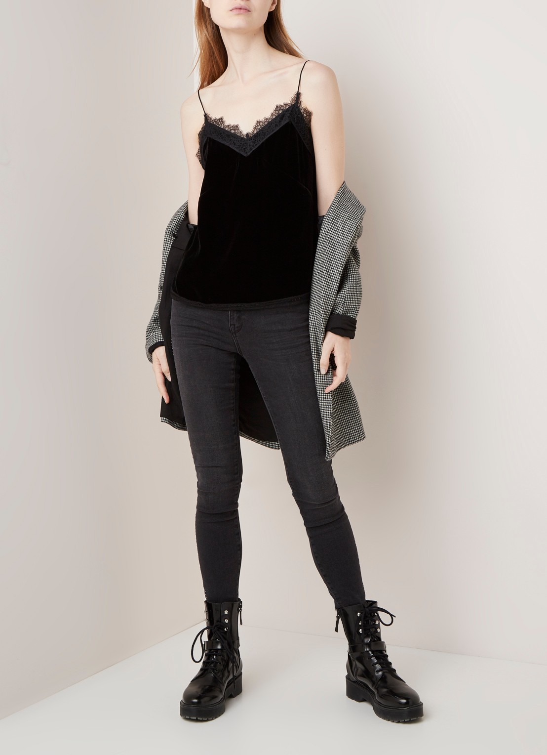 ALLSAINTS Noa spaghettitop van fluweel met kant - voorkant 3 zwart