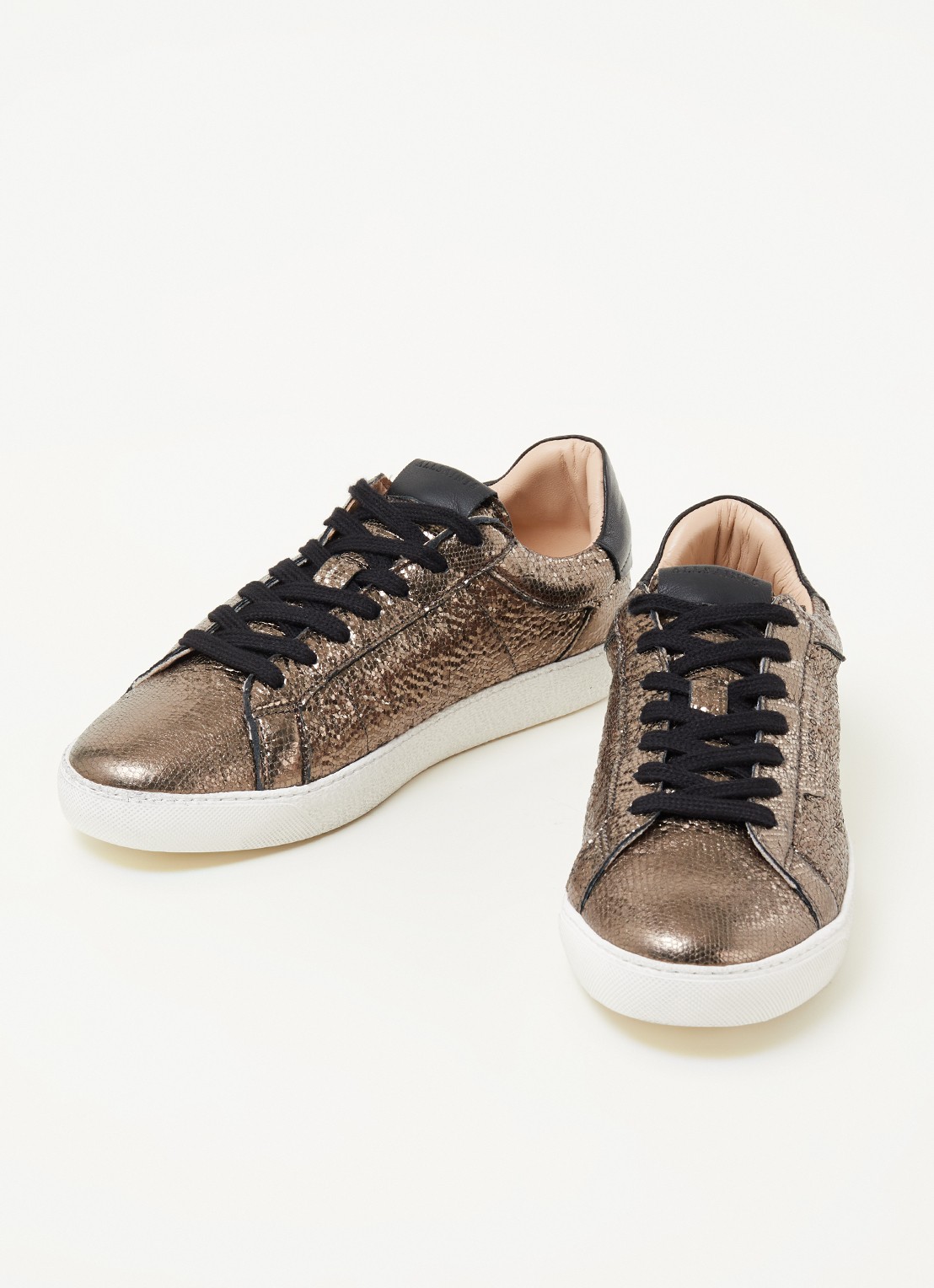 ALLSAINTS Sheer shimmer sneaker met metallic finish - detail goud