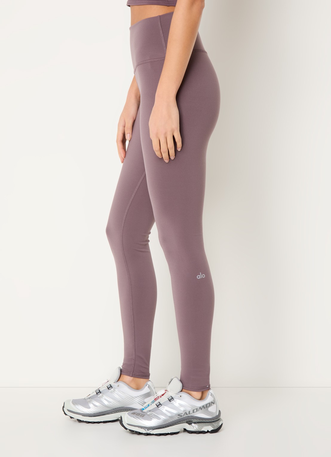 Alo Yoga High waist trainingslegging met logo - detail 3 bruin