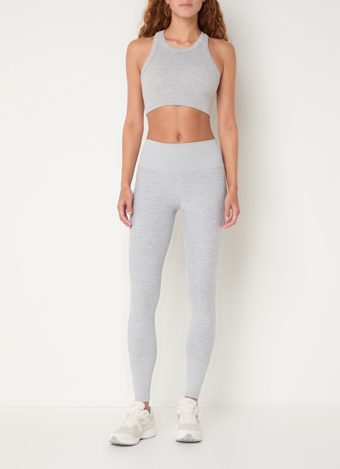 Alo Yoga High waist trainingslegging met logo - voorkant 5 lichtgrijs