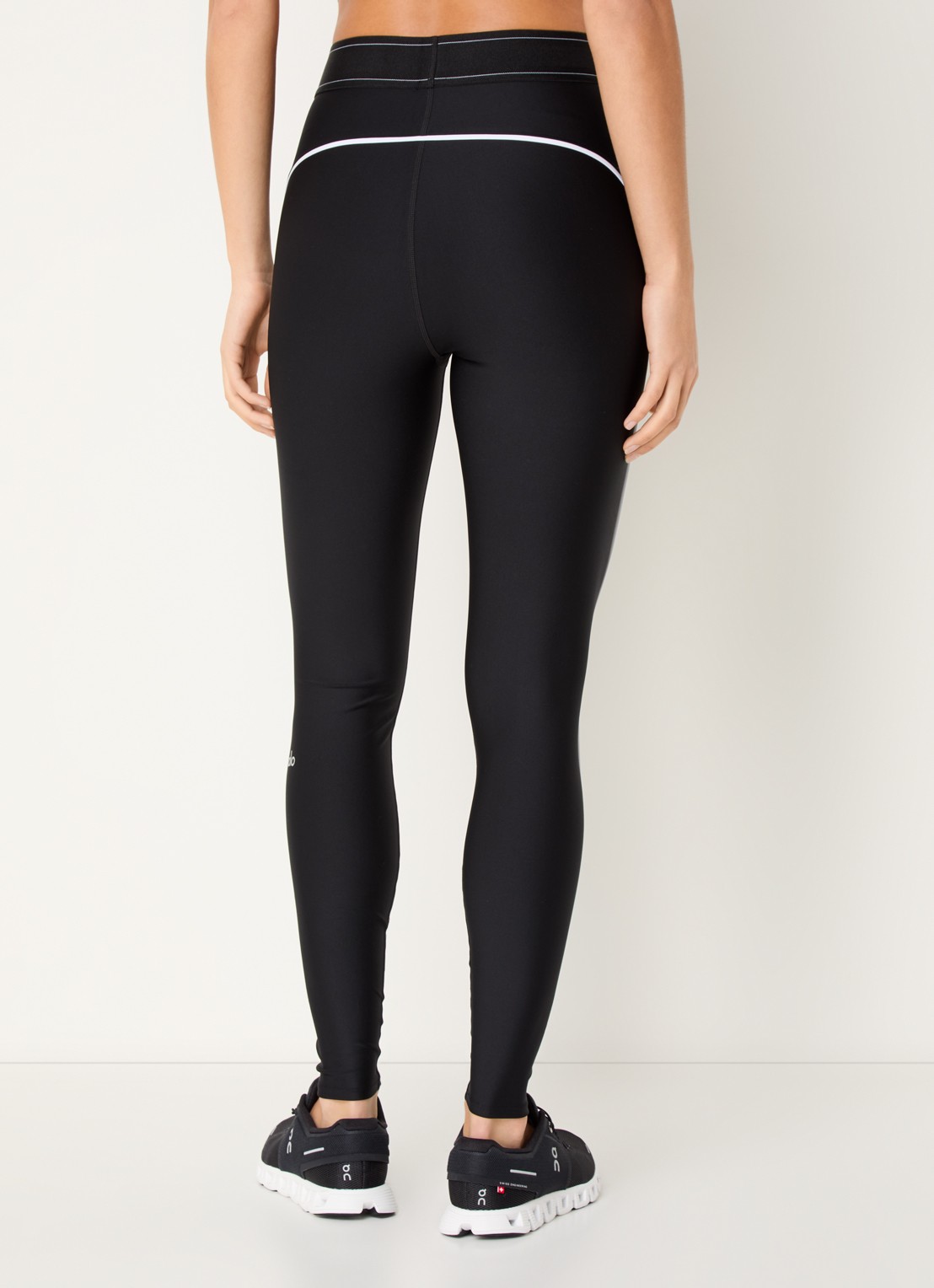 Alo Yoga High waist trainingslegging met logoband - achterkant 5 zwart