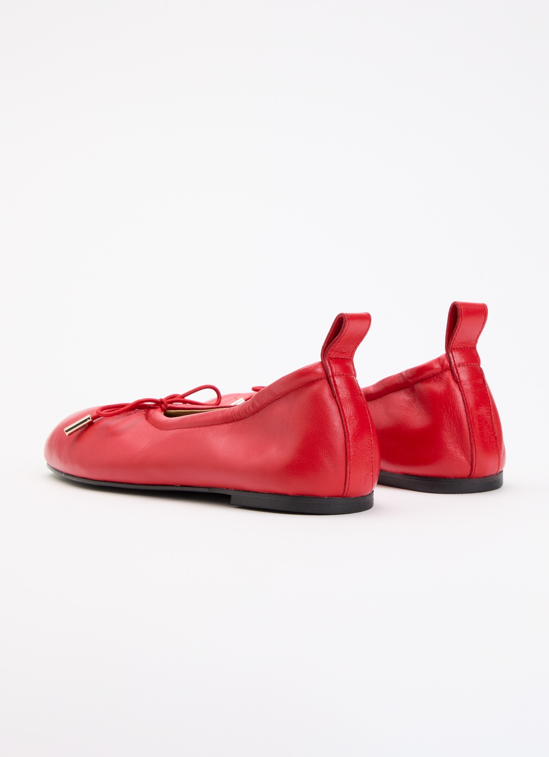 ALOHAS Rosalind ballerina van schapenleer - achterkant 4 rood
