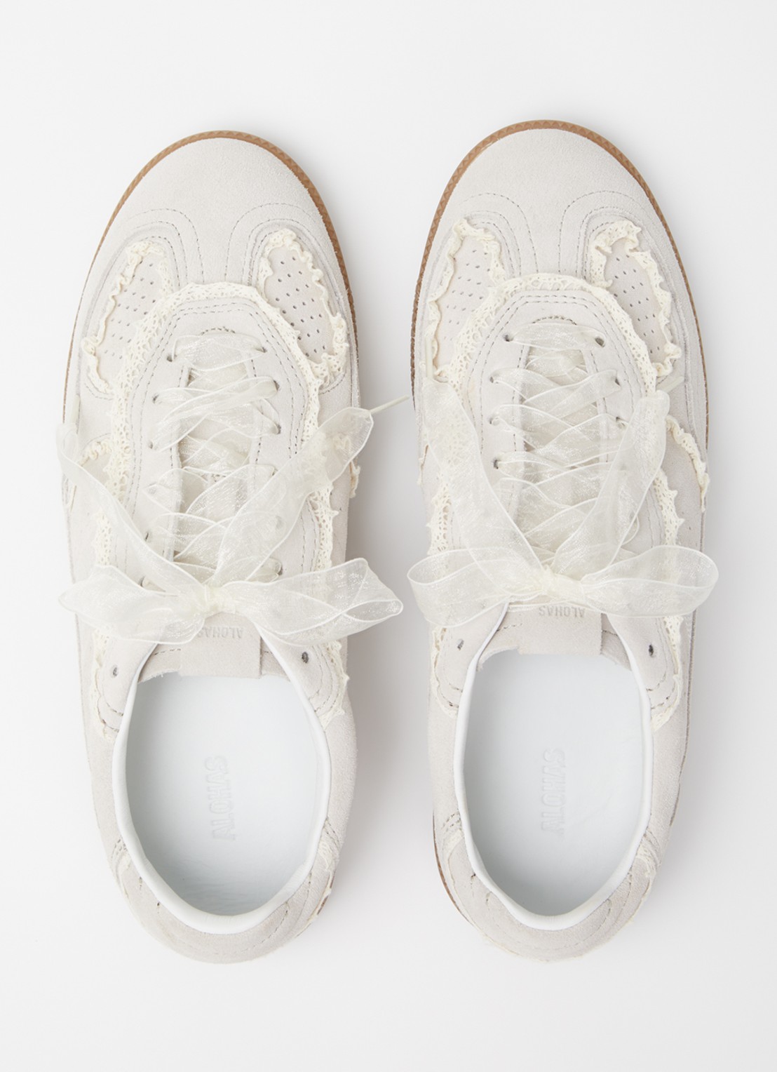 ALOHAS Tb.490 Crochet sneaker van suède met broderie - detail 4 creme