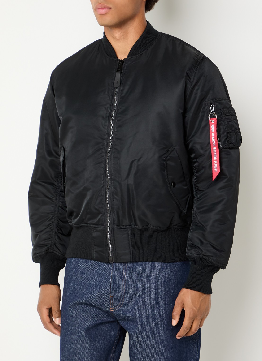Alpha Industries MA-1 Heritage reversible gewatteerd bomberjack met klepzakken - detail zwart