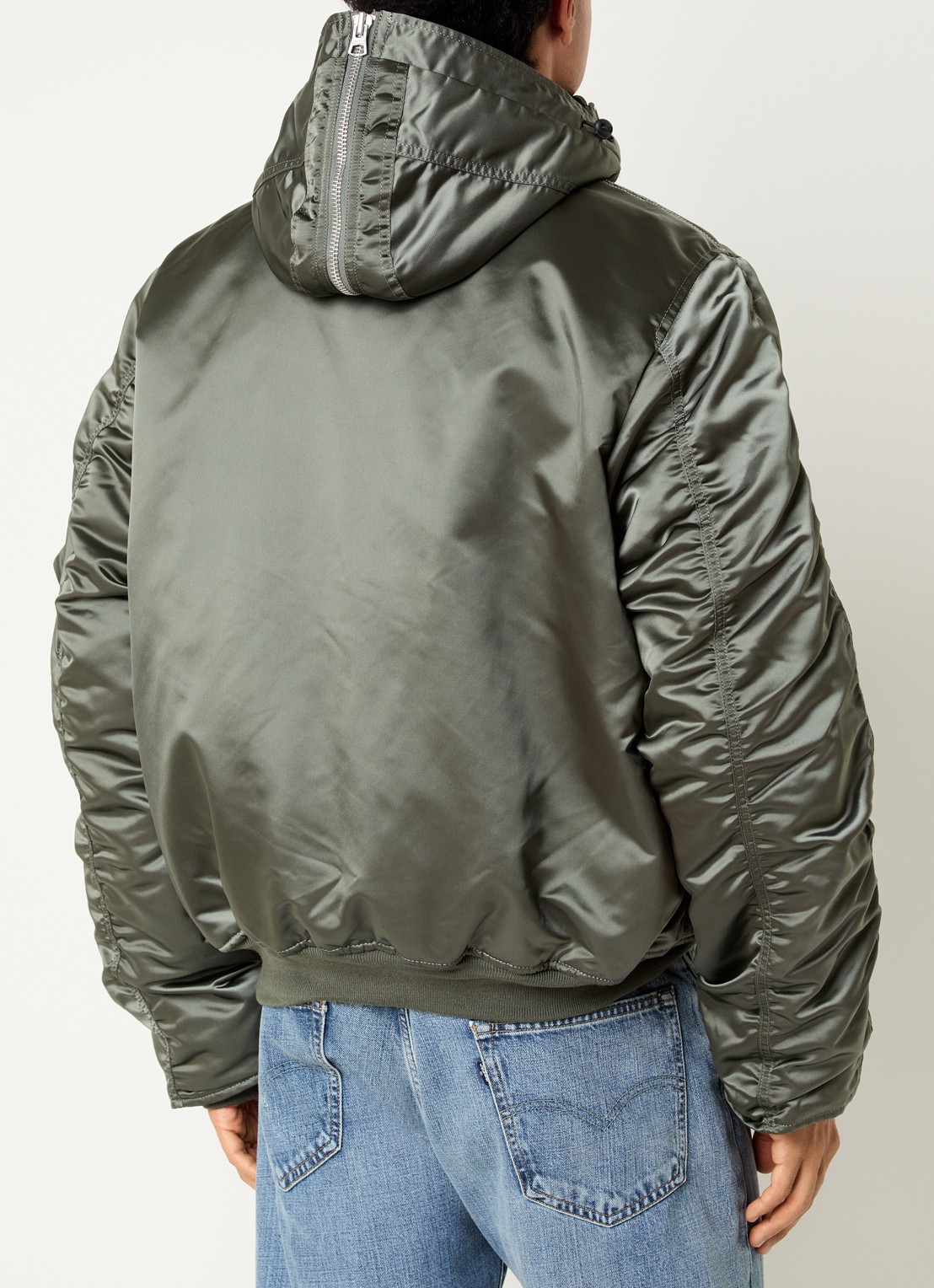 Alpha Industries N-2B Base UV gewatteerd bomberjack met ruches - achterkant 3 mosgroen