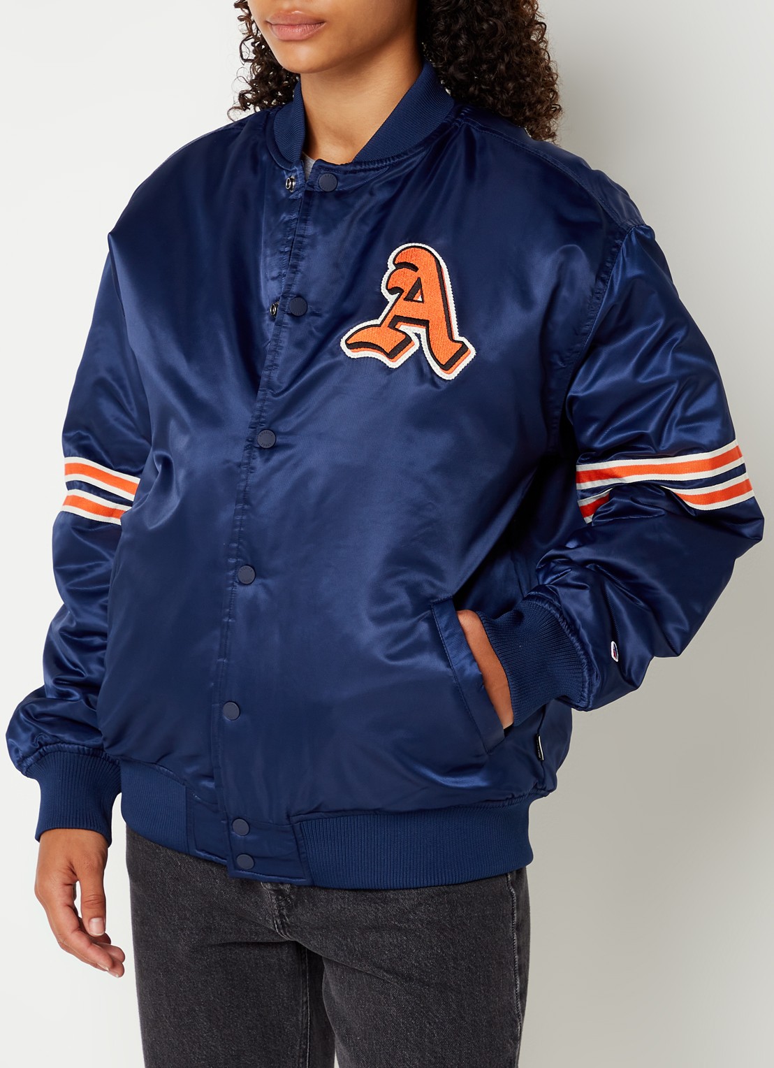 America Today Joel gewatteerd bomberjack met patch - detail 4 blauw