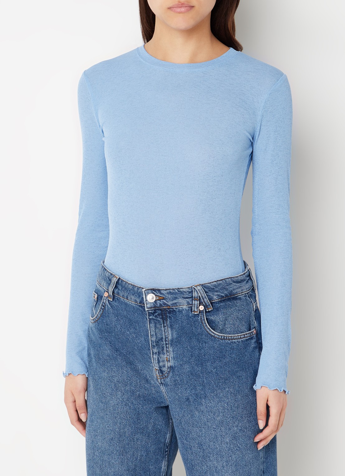 America Today Laia fijngebreide longsleeve met golvende zoom - detail 2 middenblauw