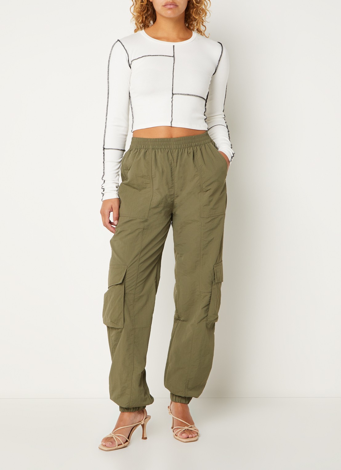 America Today Perry high waist tapered fit cargobroek  - voorkant 4 legergroen