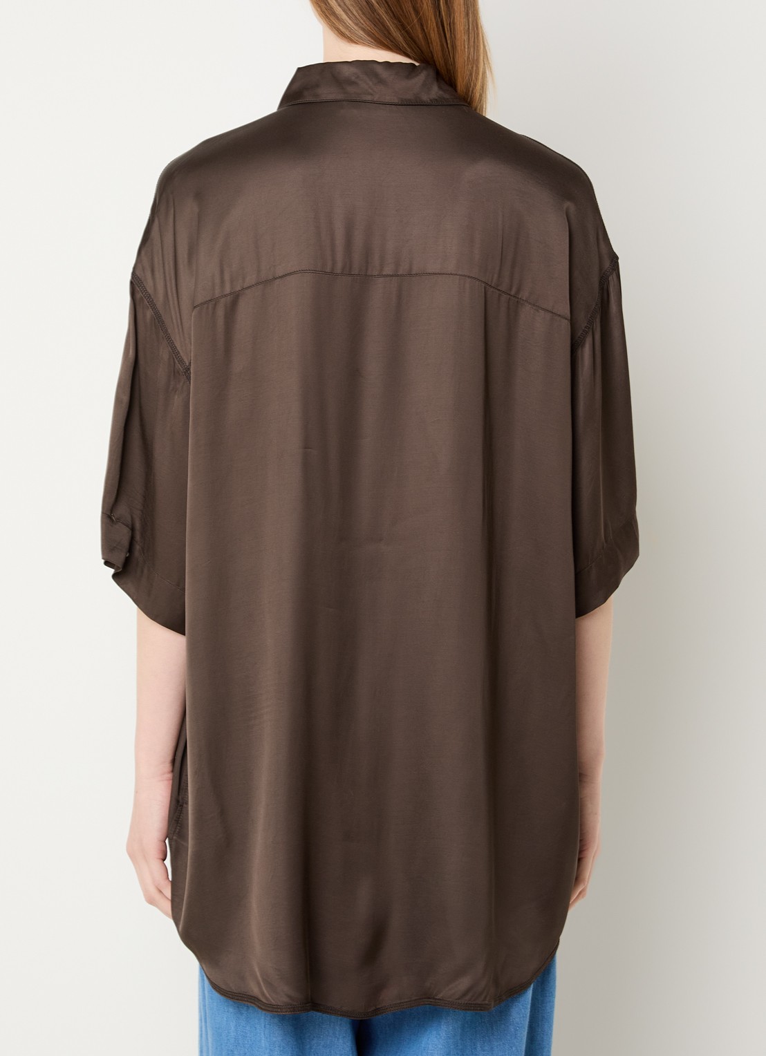 American Vintage Bovalow blouse van satijn - achterkant 3 donkerbruin