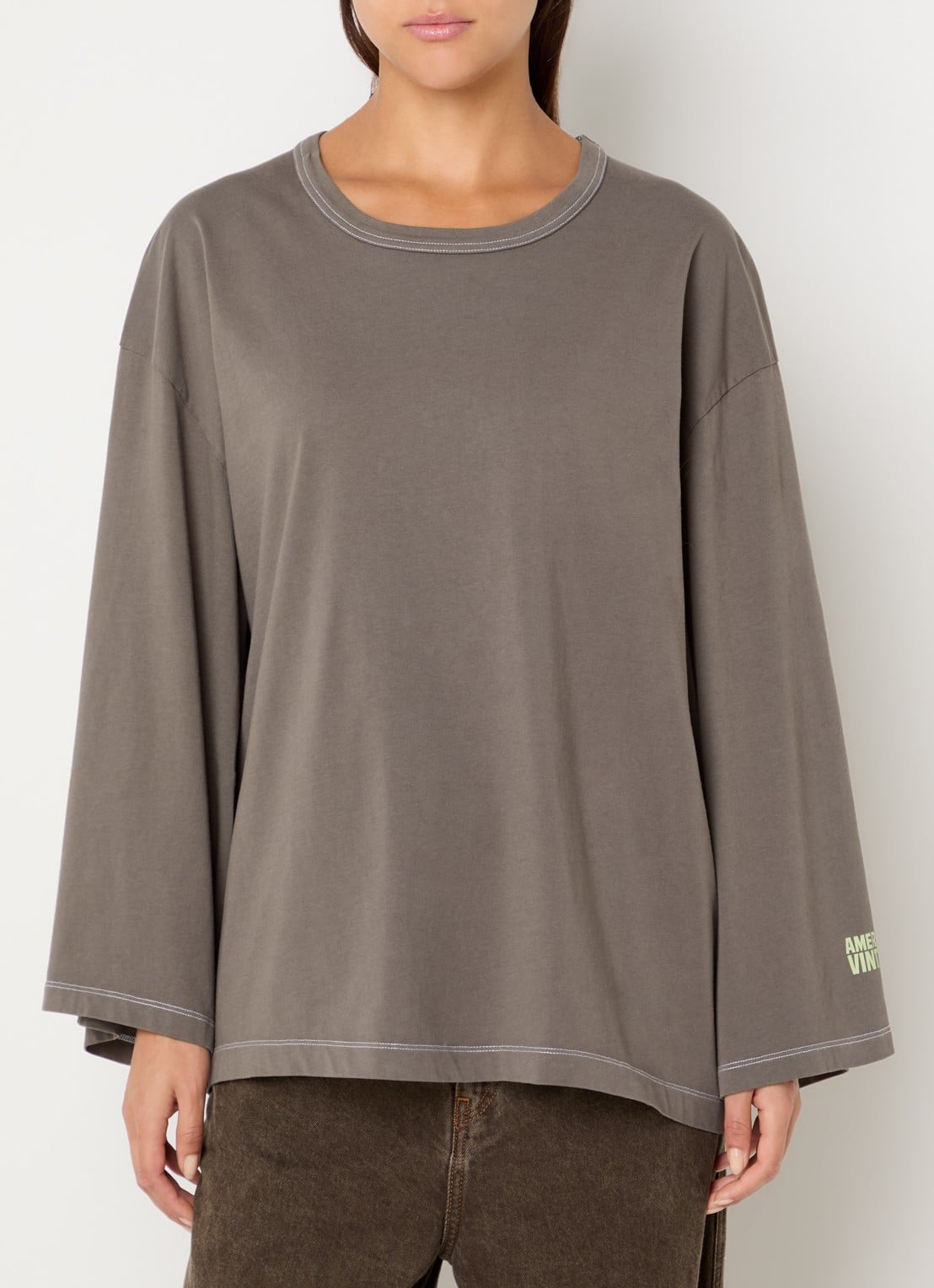 American Vintage Fizvalley long sleeve met ronde hals - detail lichtbruin