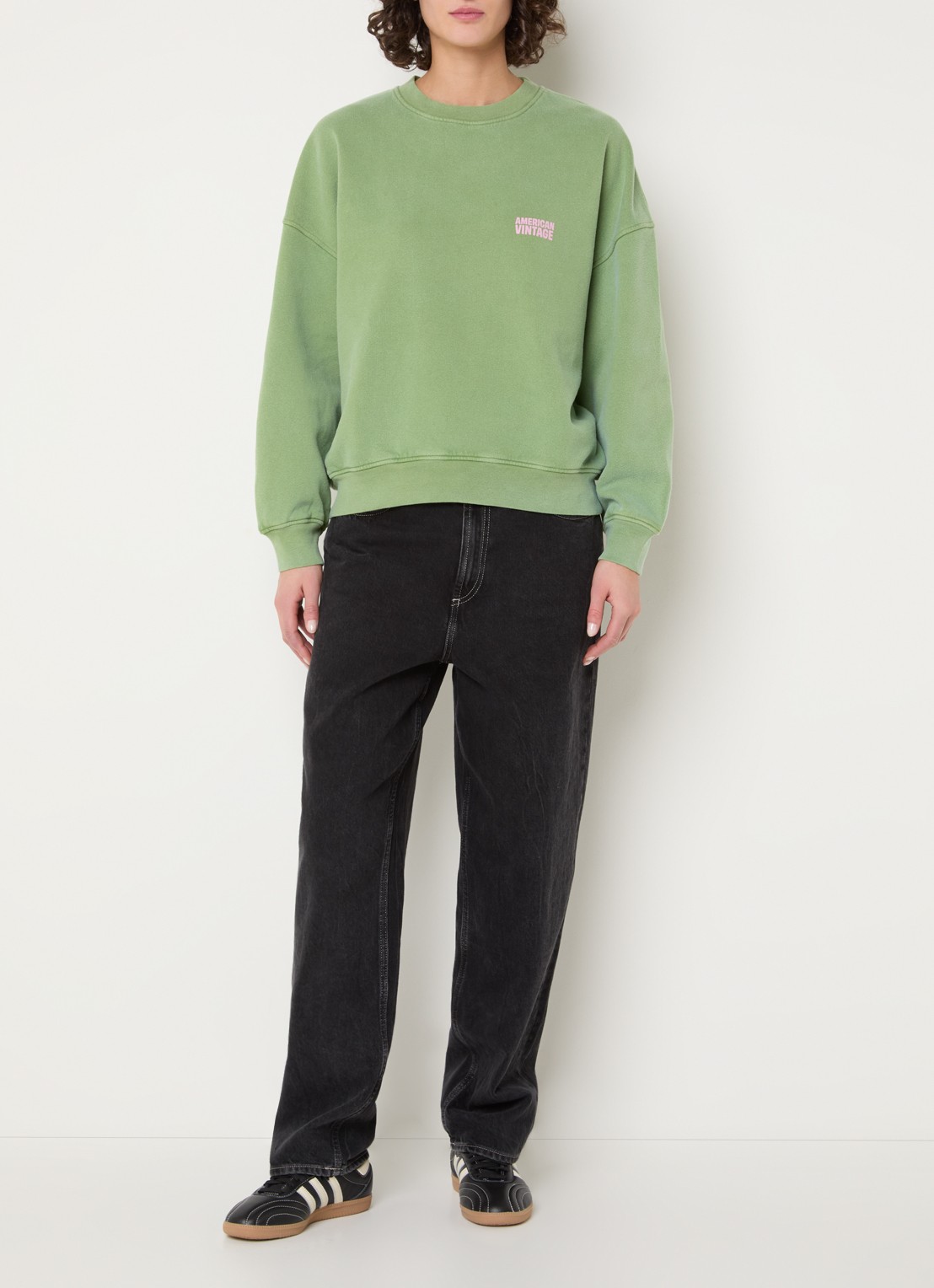 American Vintage Plizzy sweater met logo  - voorkant 3 groen