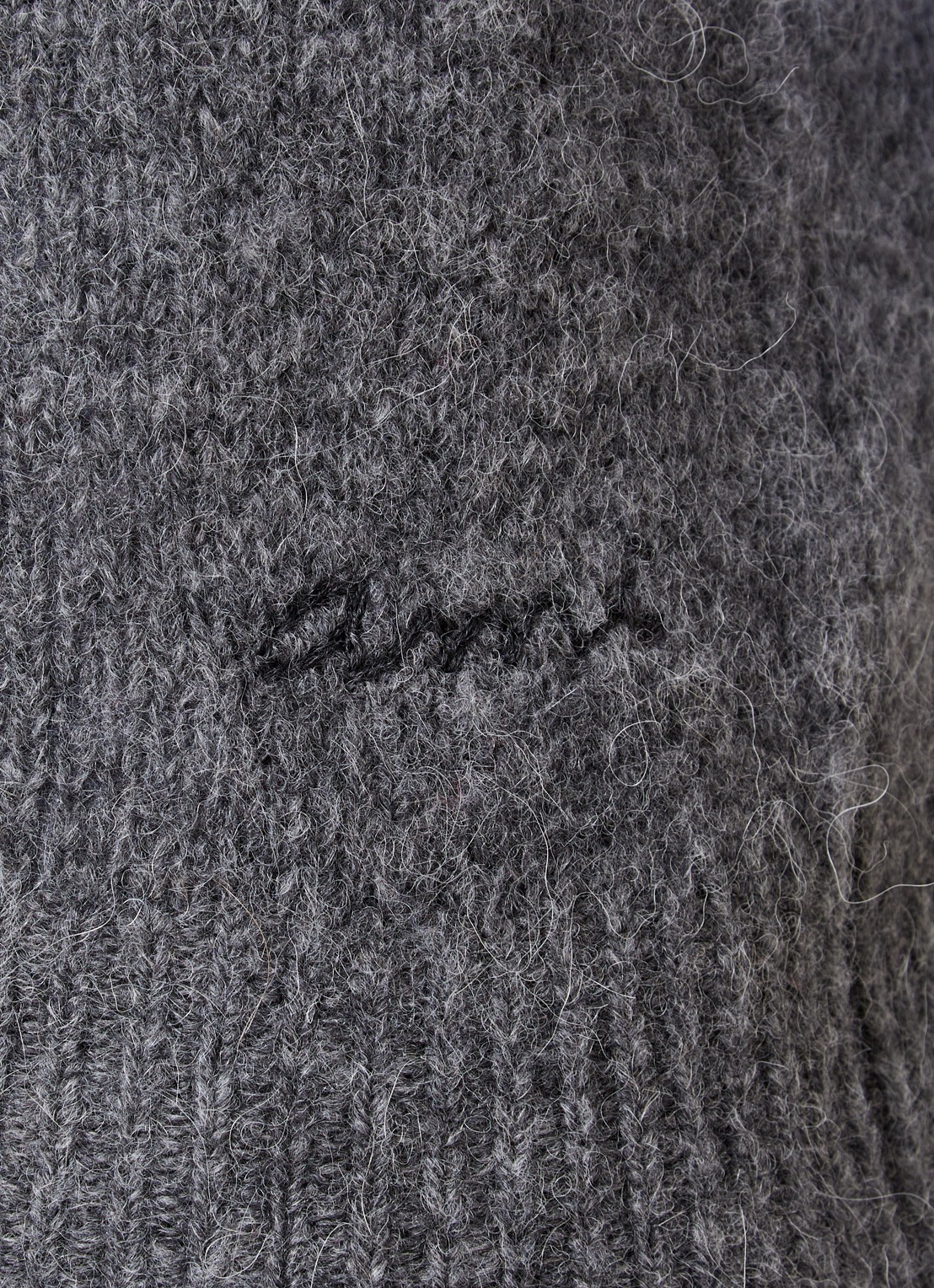 Ami Paris Ami grofgebreide spencer in alpaca wolblend met V-hals - detail 5 grijs