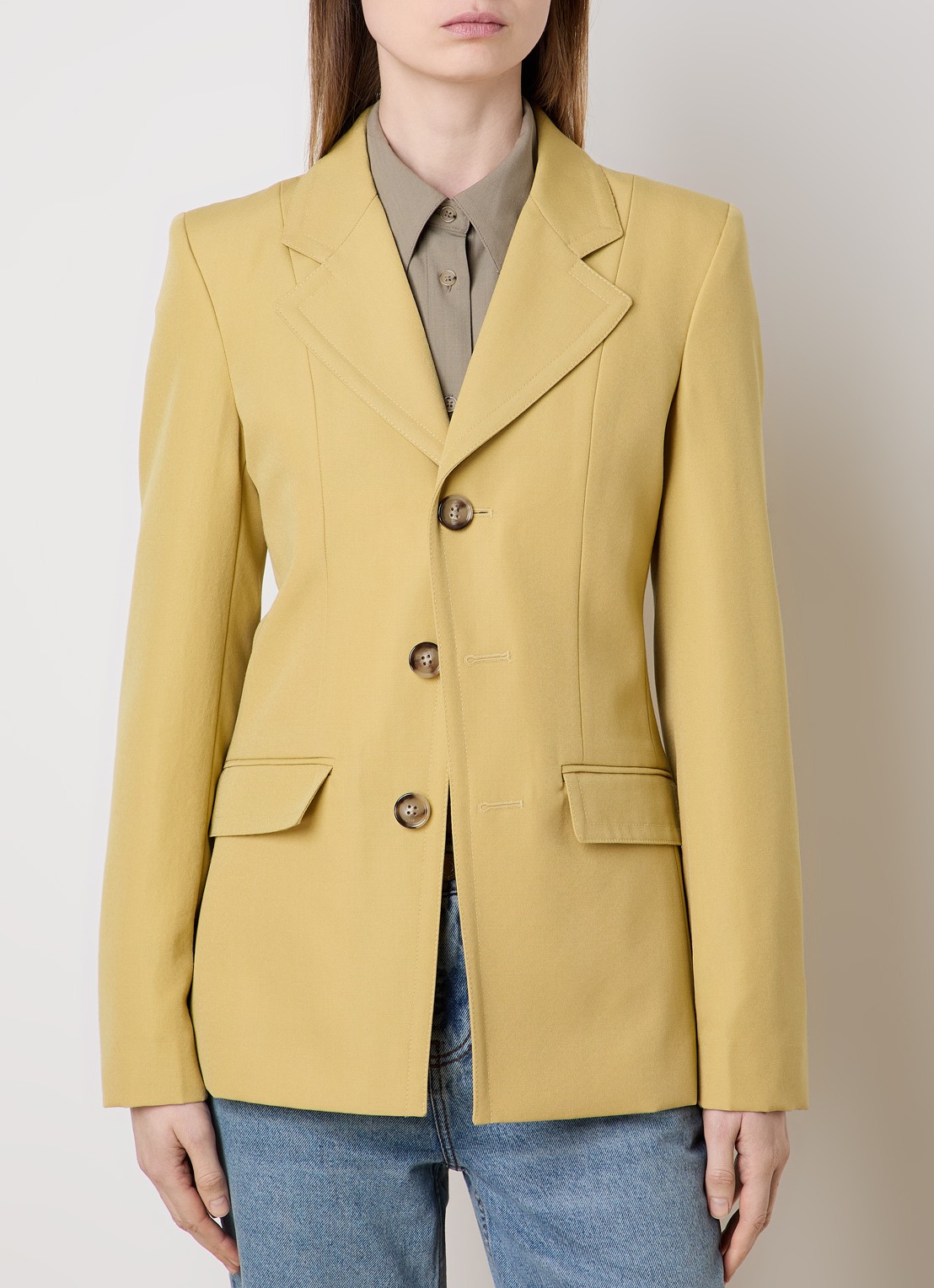 AMI Paris Blazer van scheerwol met klepzakken - detail 4 okergeel