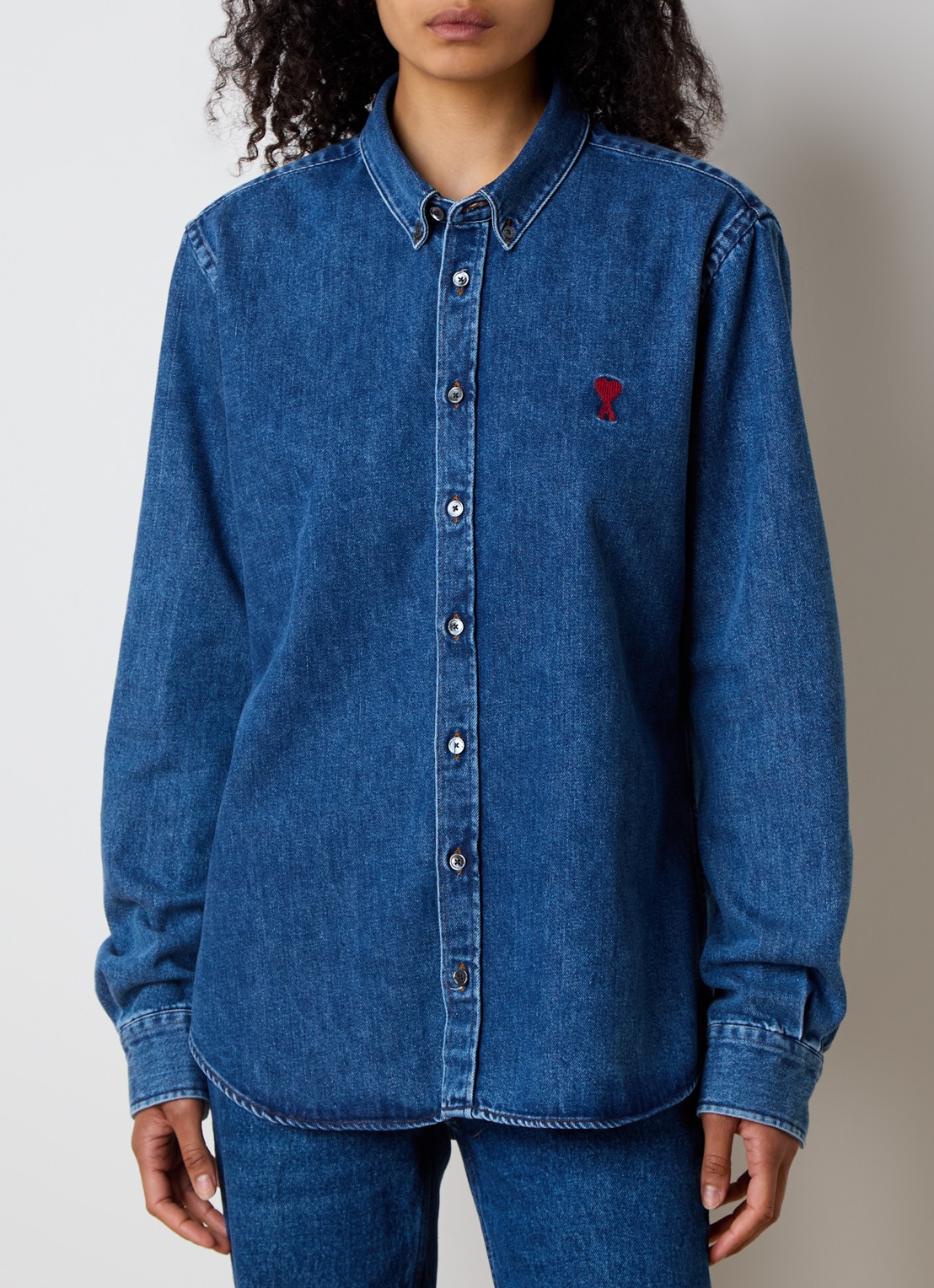 AMI Paris Blouse met logo - detail 3 indigo